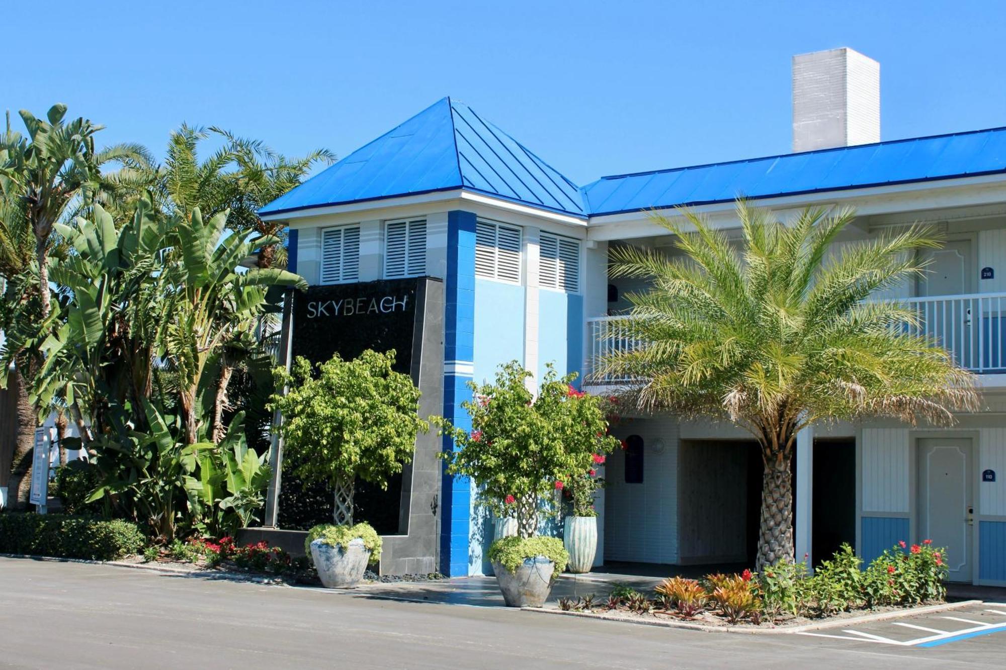 Skybeach Hotel And Marina St. Petersburg Exterior photo